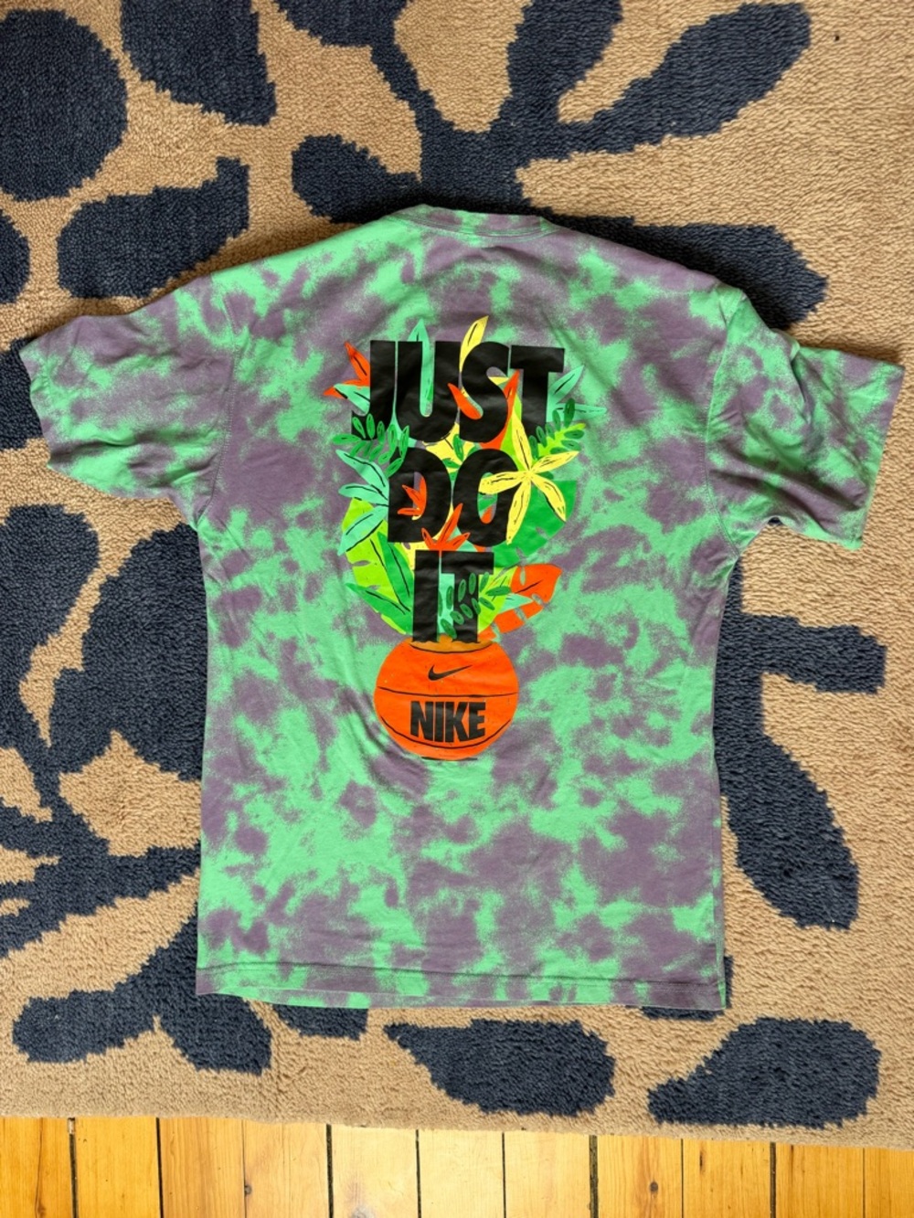 Nike Green & Purple Tie-Dye Tee with Orange Logo adult small